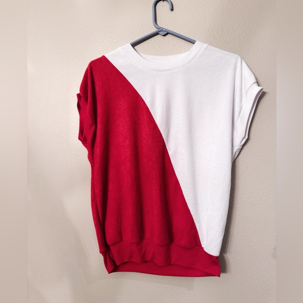 Vintage 1960s velour Red and white color block shirt by Holiday